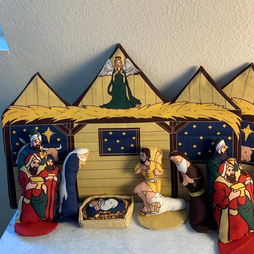 2 Fabric Nativity Sets‎ Stuffed Manger Scene Christmas Cradle Handmade Vintage